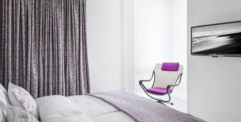 Room, Black Pearl Luxury Apartments, Reykjavik