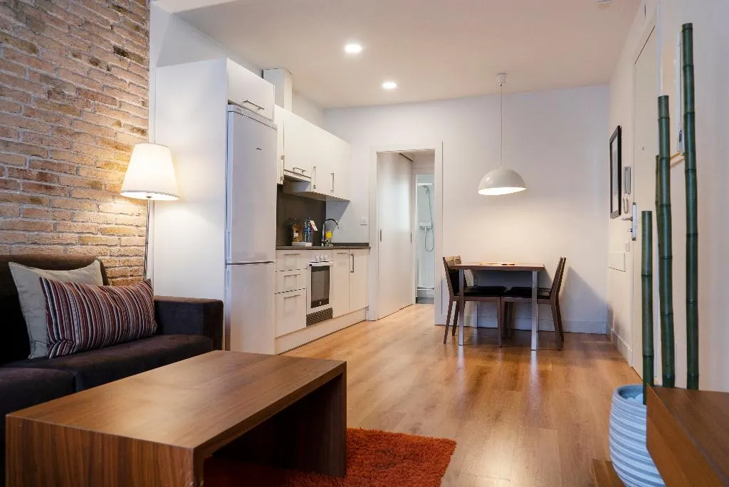 APARTMENT CAPACITY 2 ONE BEDROOM Room, Dailyflats Gracia, Barcelona