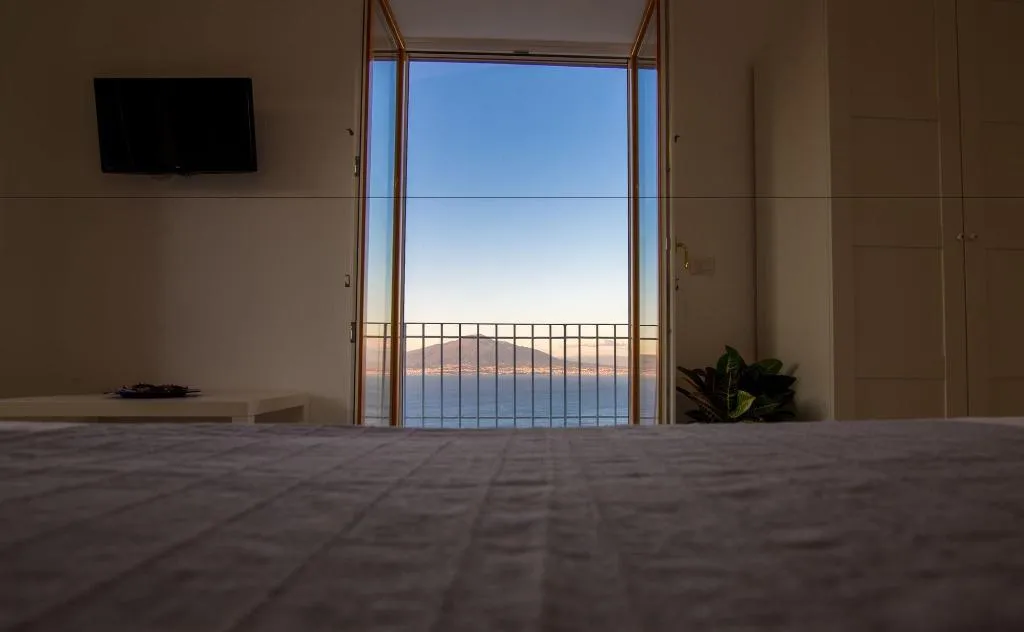 Room, Villa Mariagiovanna, Naples