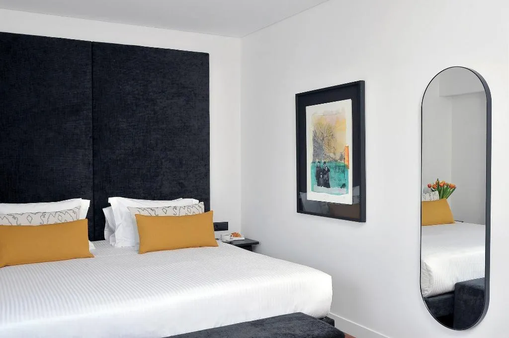 Room, The Athenaeum, Athens
