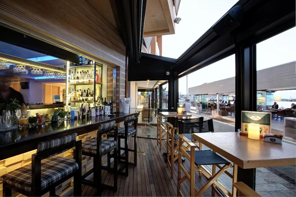 Bar, Palmera Beach Hotel & Spa, Crete