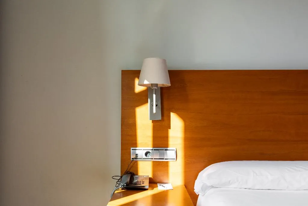 DOUBLE SINGLE USE WITH DOUBLE BED Room, Onix Rambla, Barcelona