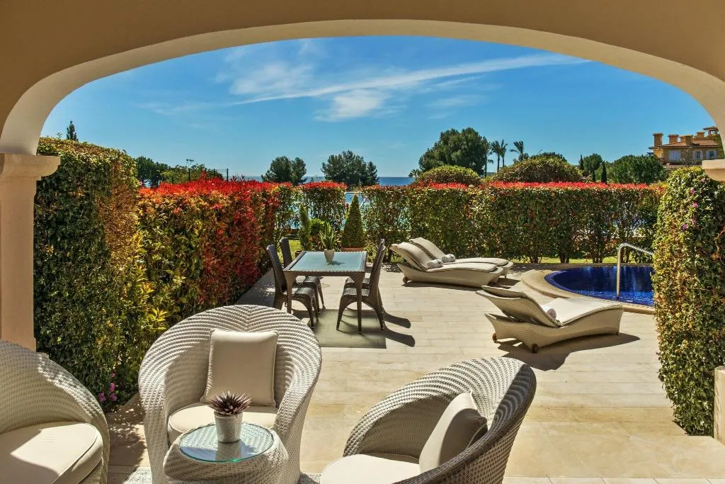 Room, The St. Regis Mardavall Resort, Majorca