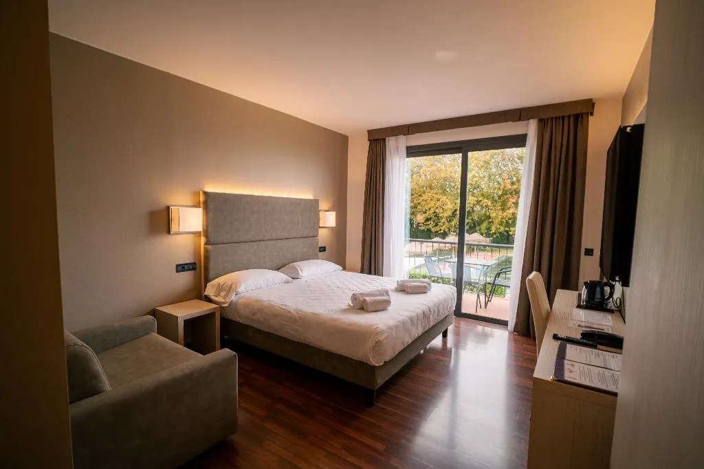 Room, Yachting Hotel Mistral, Milan