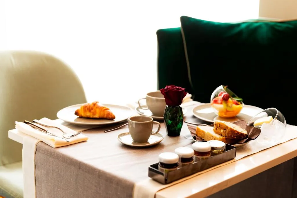 Restaurant, Amadomus Luxury Suites, Naples