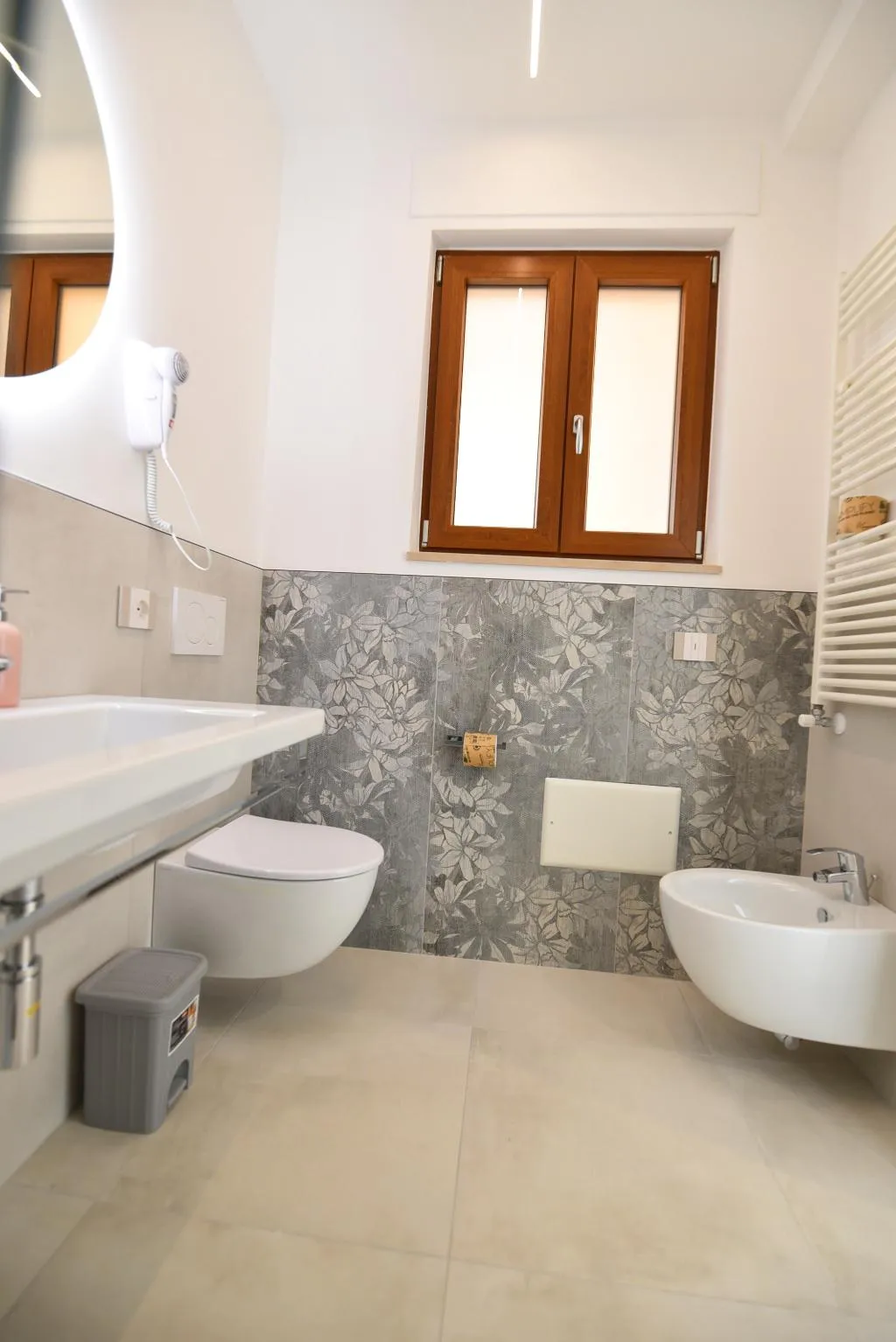 DOUBLE SUPERIOR WITH BALCONY Room, Casa Emma, Naples