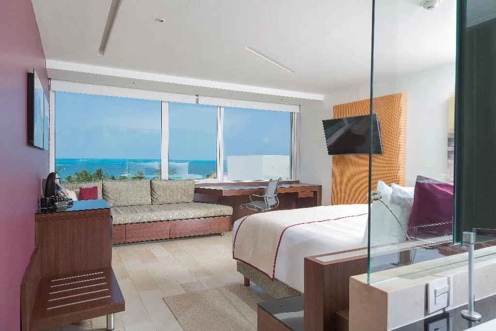 DOUBLE CLASSIC OCEAN VIEW Room, InterContinental Presidente Cancun Resort, Cancun Area