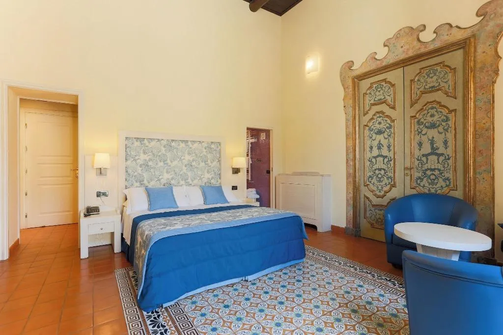 JUNIOR SUITE STANDARD Room, Maison Tofani, Naples