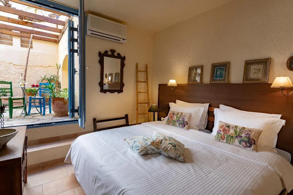 APARTMENT SUPERIOR SEA FRONT Room, Porto Sisi Hotel Apartments, Crete
