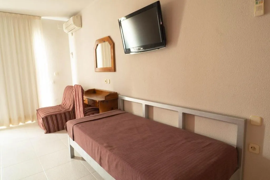 Room, S'Agoita, Costa Brava