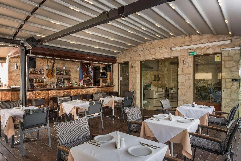 Restaurant, Elotis Suites, Crete