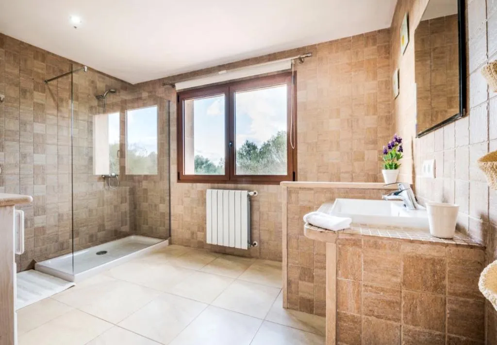 Double or Twin CAPACITY 2 Room, Finca Art 9, Majorca
