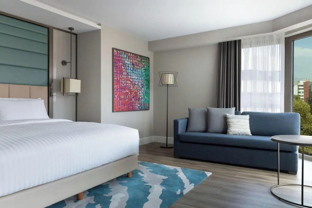 FAMILY ROOM PARTIAL SEA VIEW Room, Izmir Marriott, Izmir