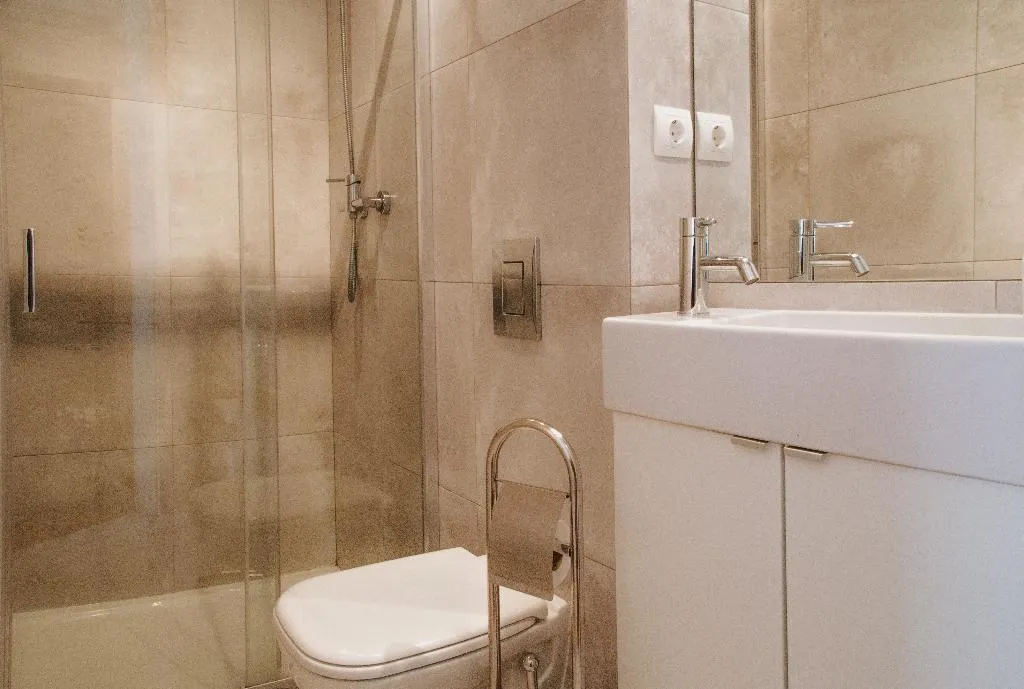 DOUBLE STANDARD Room, Porto Spot Hostel, Porto