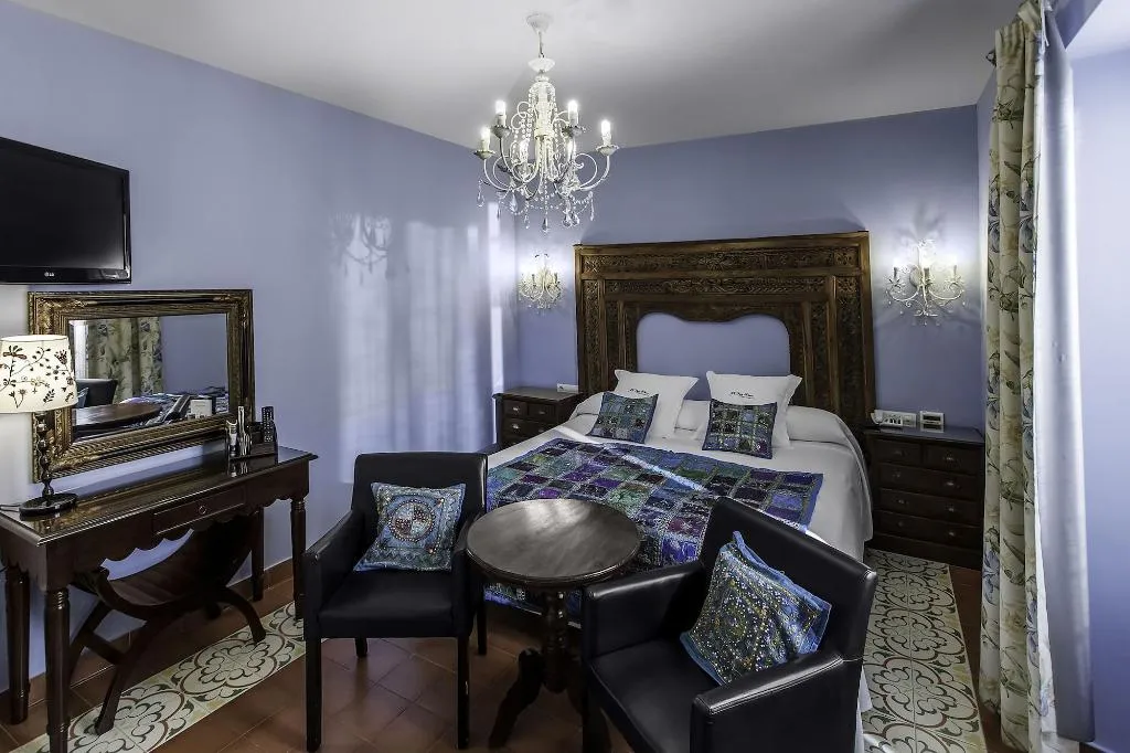 Room, El Rey Moro, Seville