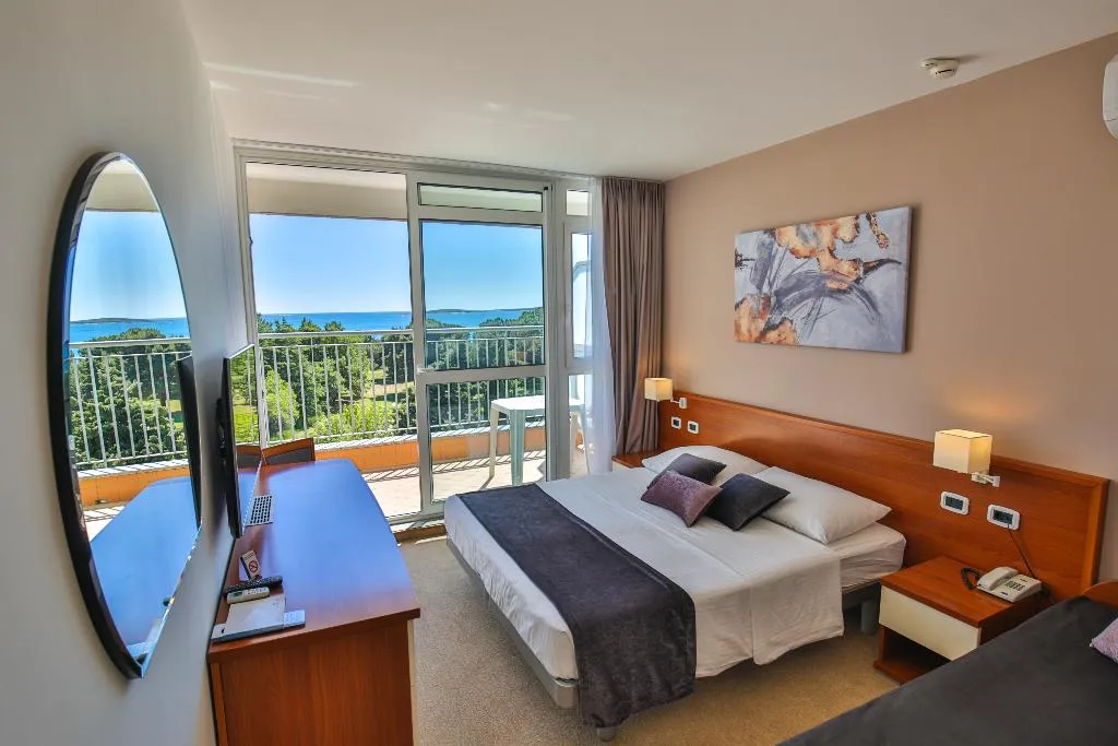 DOUBLE SIDE SEA VIEW WITH BALCONY Room, Arena Hotel Holiday, Istria