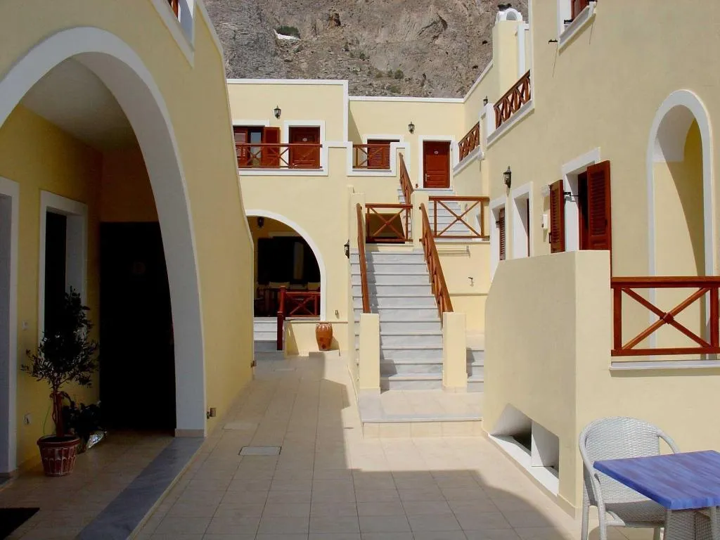 General view, Chez Sophie Rooms And Suites, Santorini