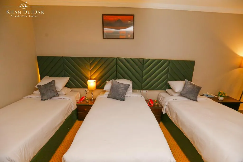 QUADRUPLE FOUR BEDROOMS ONE BATHROOM Room, Khan Duidar Inn - Pyramids View Rooftop, Cairo