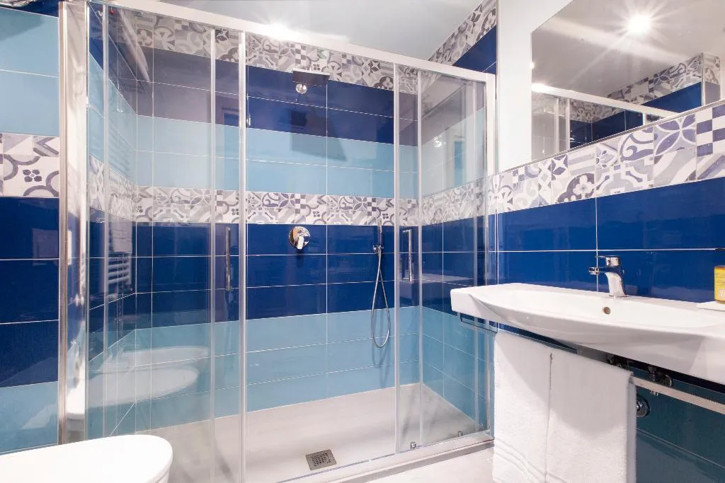 QUADRUPLE STANDARD Room, O Sole Mio, Naples