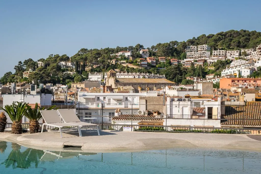 Pool, Delfin, Costa Brava