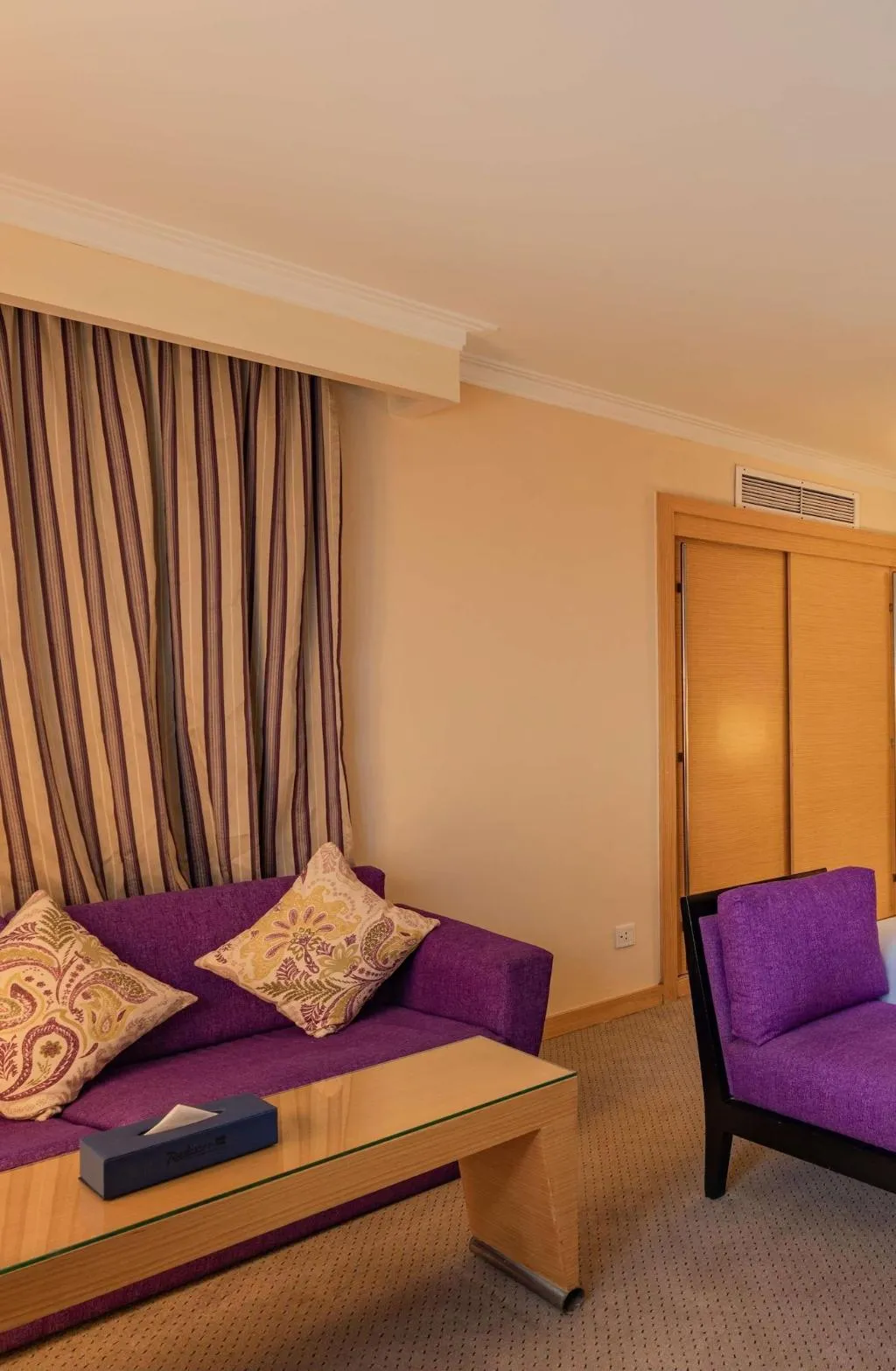 JUNIOR SUITE KING SIZE BED Room, Radisson Blu Cairo Heliopolis, Cairo