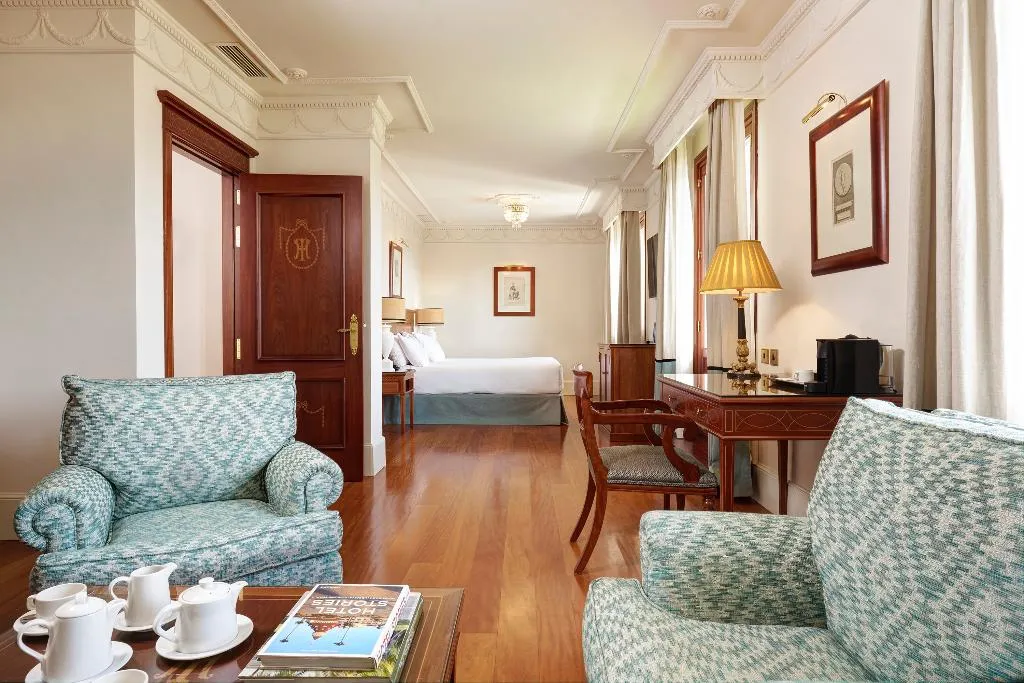 DOUBLE SINGLE USE DELUXE ONE BED Room, Inglaterra, Seville