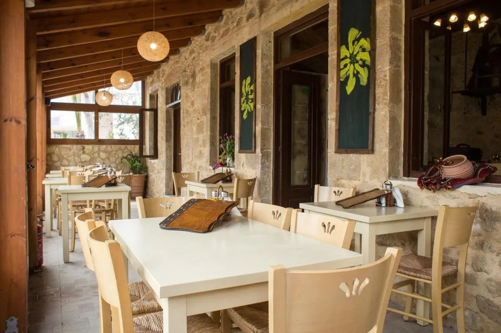 Restaurant, Agarathos, Crete