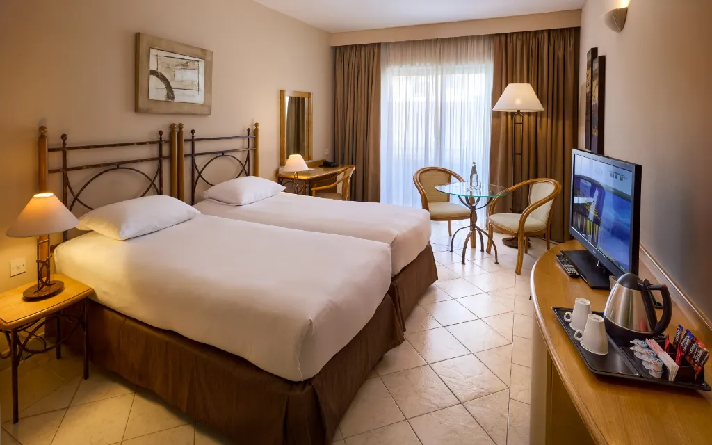 TWIN CLASSIC Room, Verdi St Georges Bay Marina, Malta