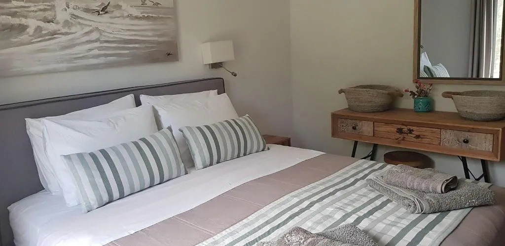 Room, Villa Karina - Near Achladies Beach, Skiathos