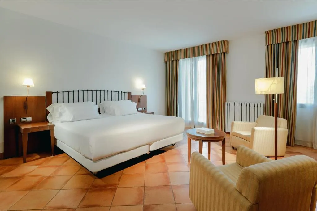 DOUBLE SUPERIOR Room, Sercotel Toledo Renacimiento, Madrid