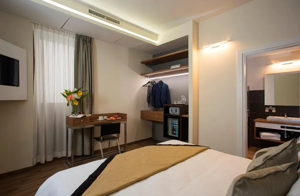 Double or Twin EXECUTIVE Room, Hotel Rinascimento, Rome