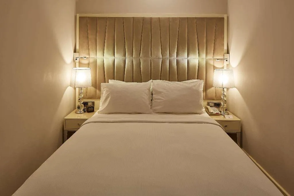 Room, DoubleTree By Hilton Izmir Alsancak, Izmir