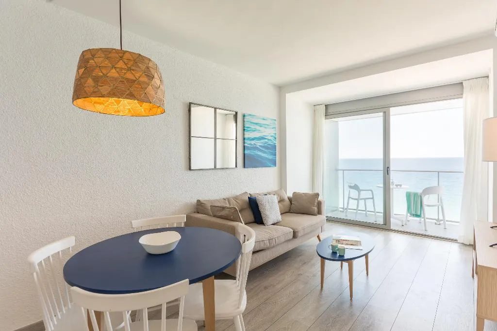 APARTMENT CAPACITY 2 ONE BEDROOM Room, Pierre & Vacances Blanes Playa, Costa Brava
