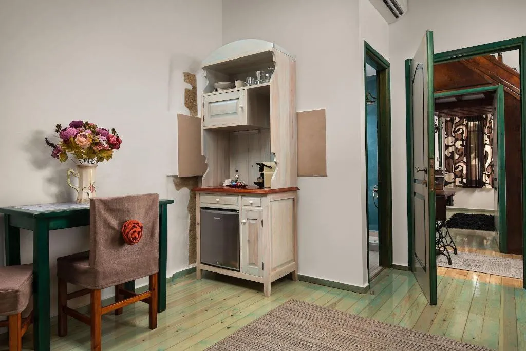 Room, Dream Art Studios, Crete