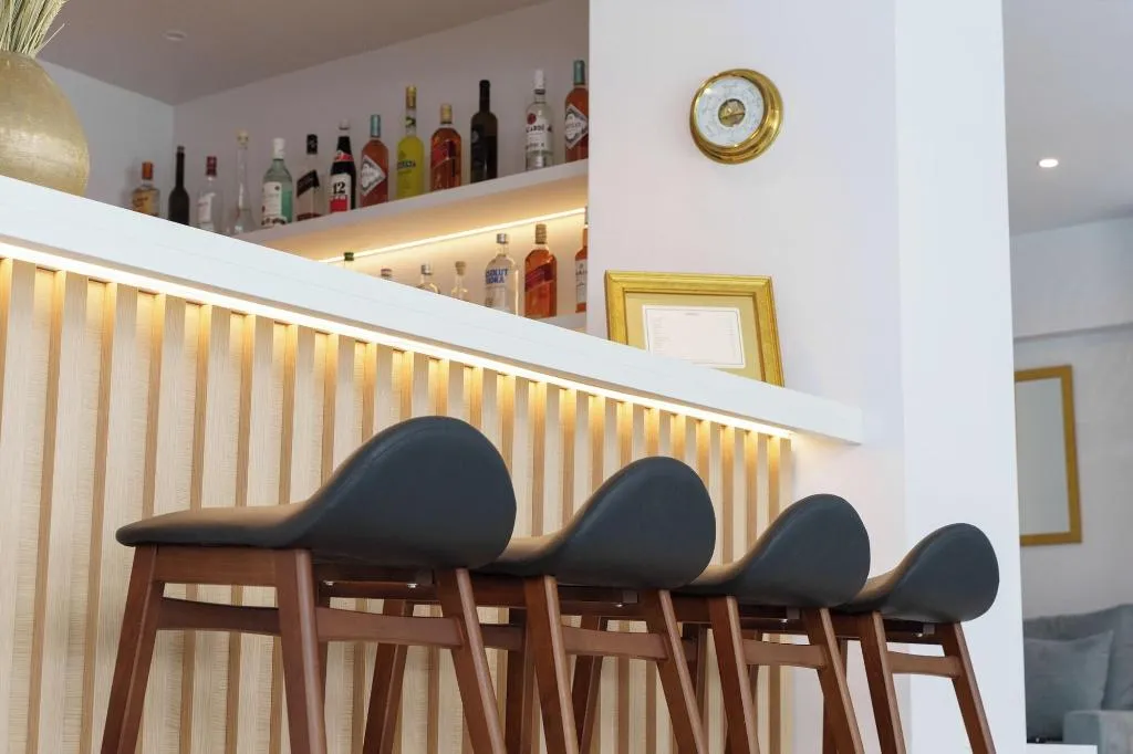 Bar, Gallery Central, Athens