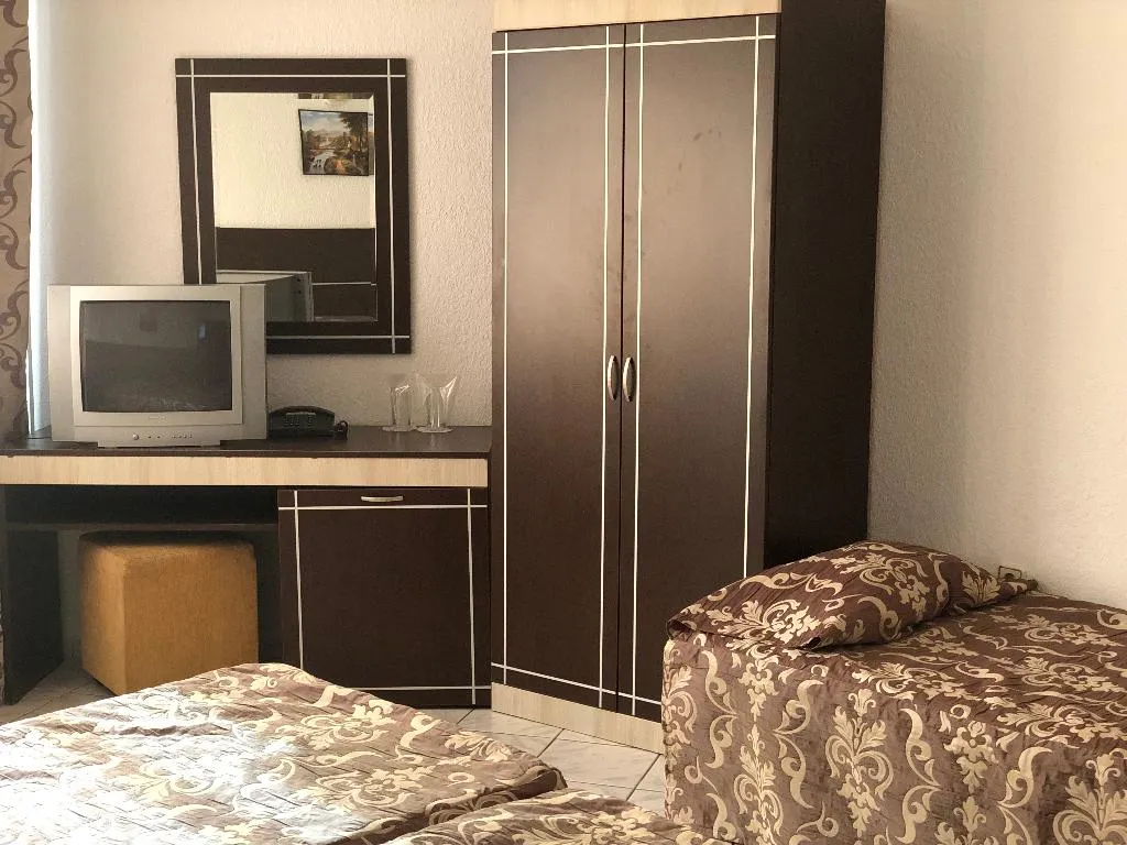 Room, Zora, Bourgas
