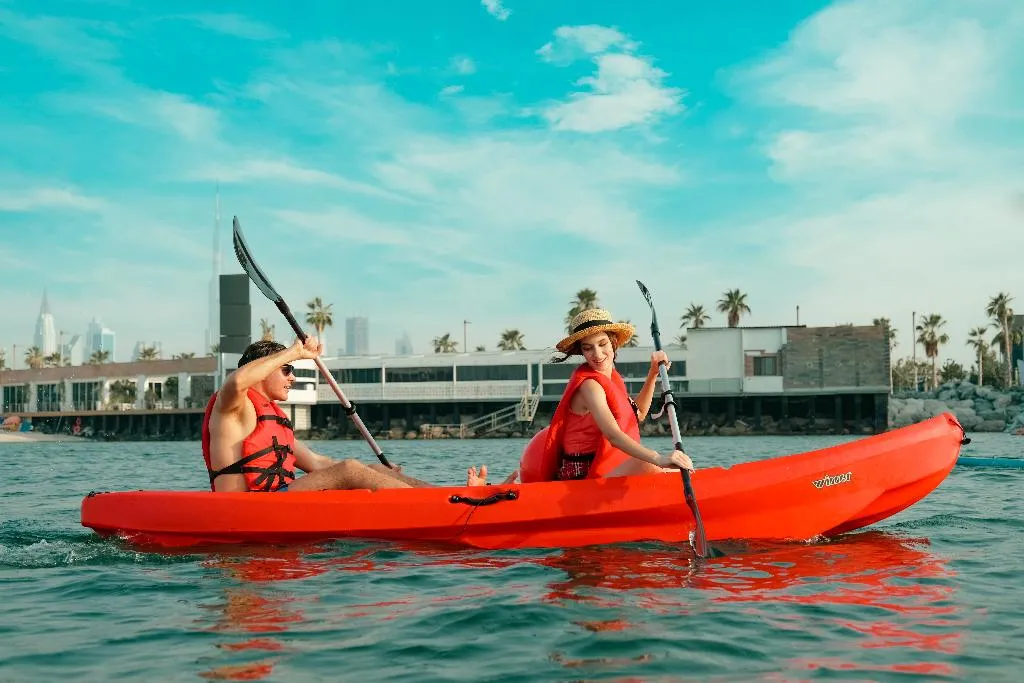 Sports and Entertainment, Dubai Marine Beach Resort & Spa, Dubai