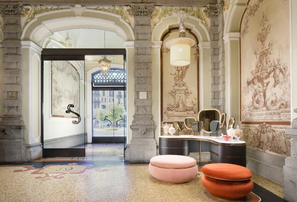 Lobby, Chateau Monfort, Milan