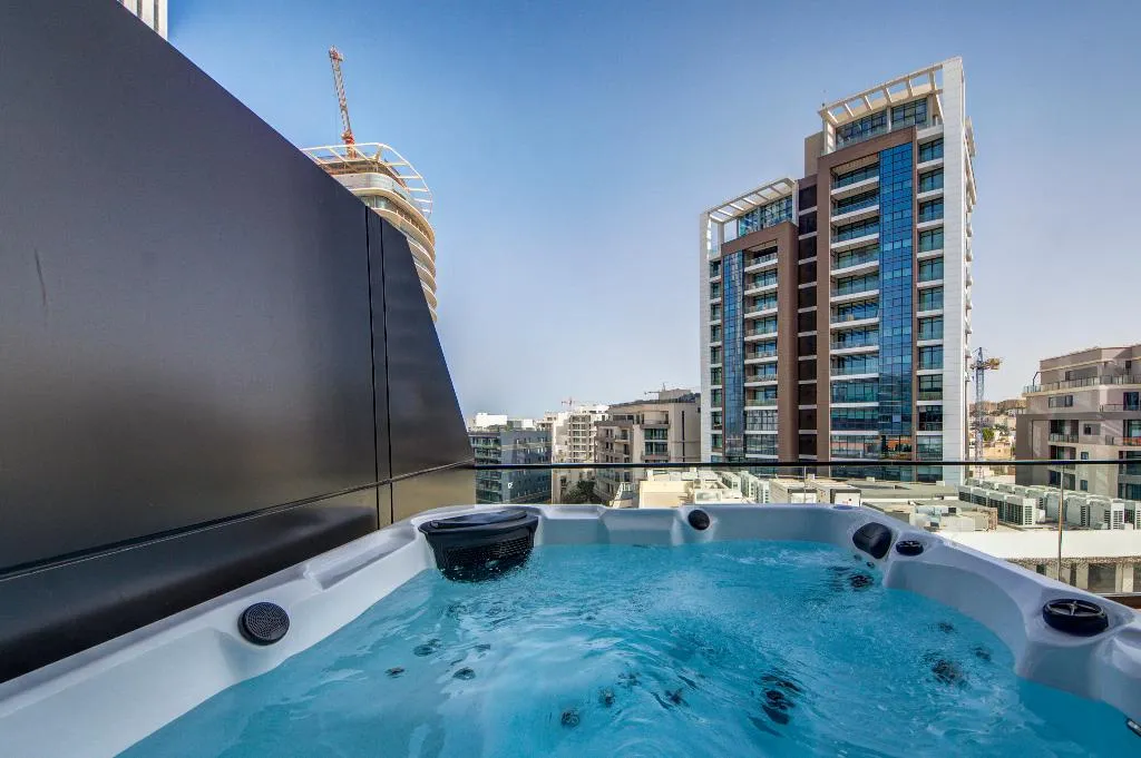SUITE EXECUTIVE Room, Noru Hotel, Malta