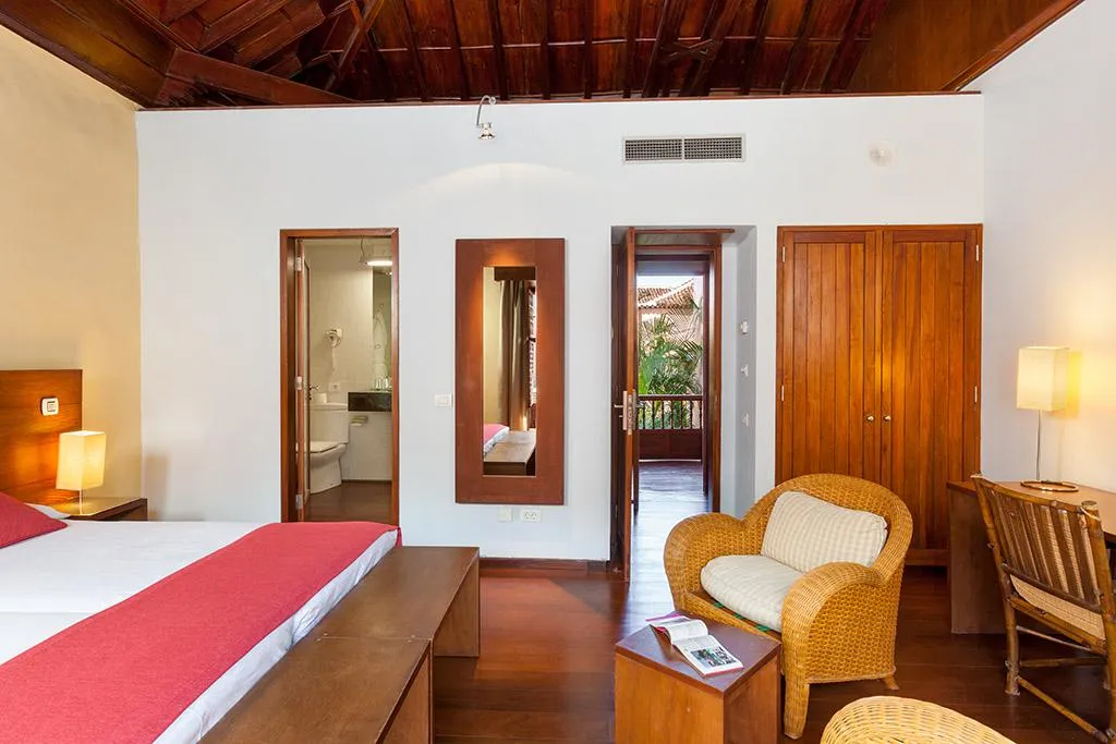 Double or Twin SUPERIOR Room, Hotel LIVVO La Quinta Roja, Tenerife