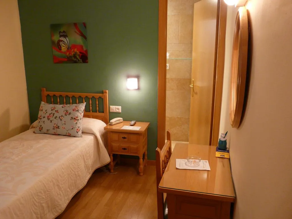 DOUBLE SINGLE USE STANDARD Room, Nice, Costa Brava