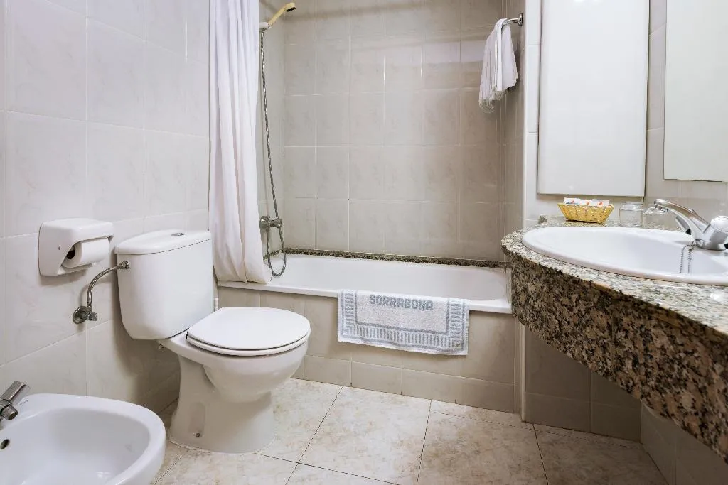 Double or Twin SIDE SEA VIEW Room, Sorrabona, Costa Brava