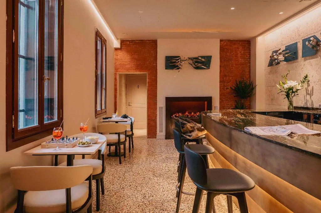 Lobby, Rimon Place - The Kosher House, Venice