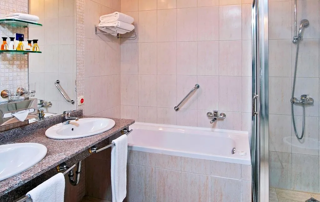SUITE DELUXE PREMIUM Room, Melia Grand Hermitage, Varna