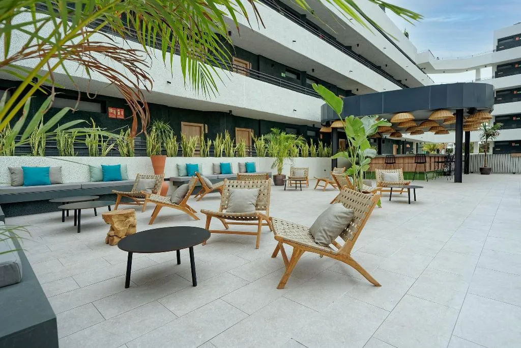 Pool, HOVIMA Suites Costa Adeje, Tenerife