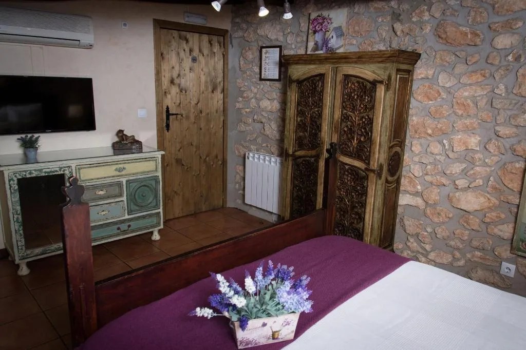 Room, Cal Ganso Encantat, Costa Dorada
