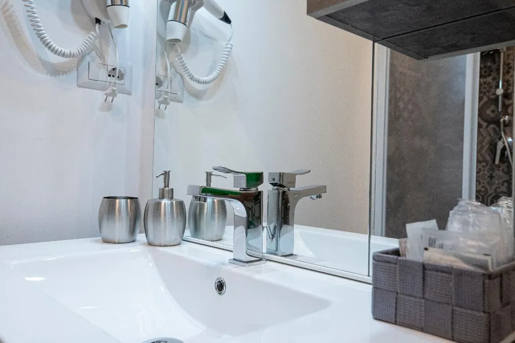 DOUBLE SUPERIOR Room, Guest House Ventisei Scalini A Trastevere, Rome