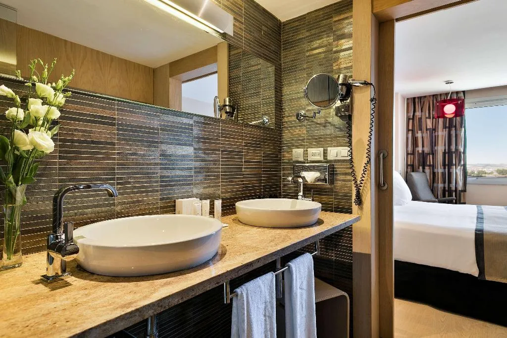 Room STANDARD Room, The Level At Meliá Sevilla, Seville