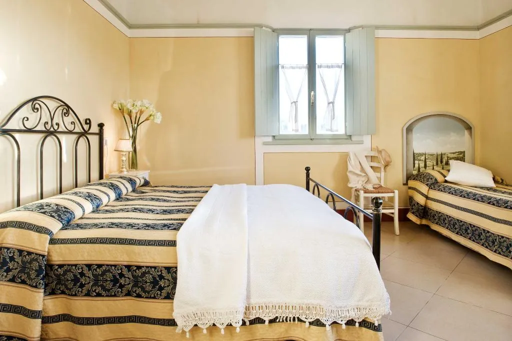 TRIPLE ANNEX Room, Poderi Arcangelo Agriturismo Farmhouse, Florence