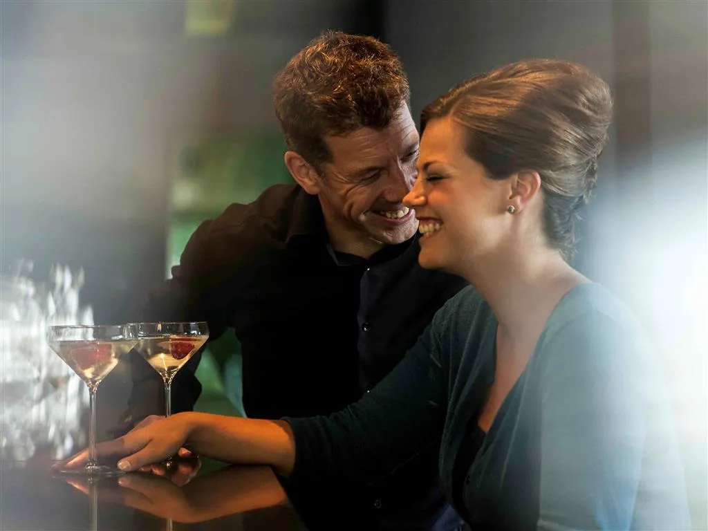 Bar, Novotel Amsterdam City, Amsterdam